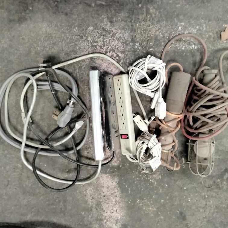 Shop Lights, Extenstion Cords & Power Strips