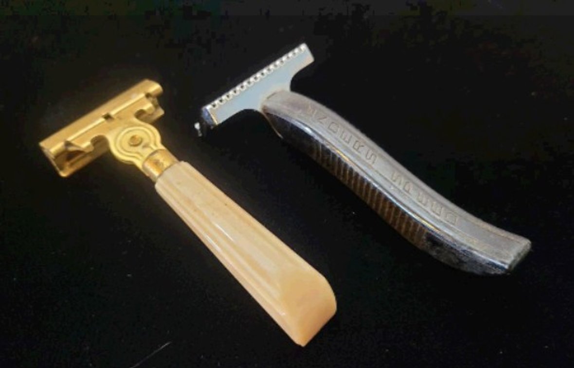 Bakelite Handle Schick Razor, Enders Speed Razor