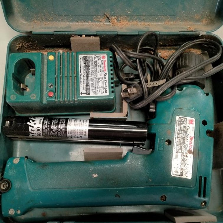 Makita Cordless Drill Drill 6012HD
