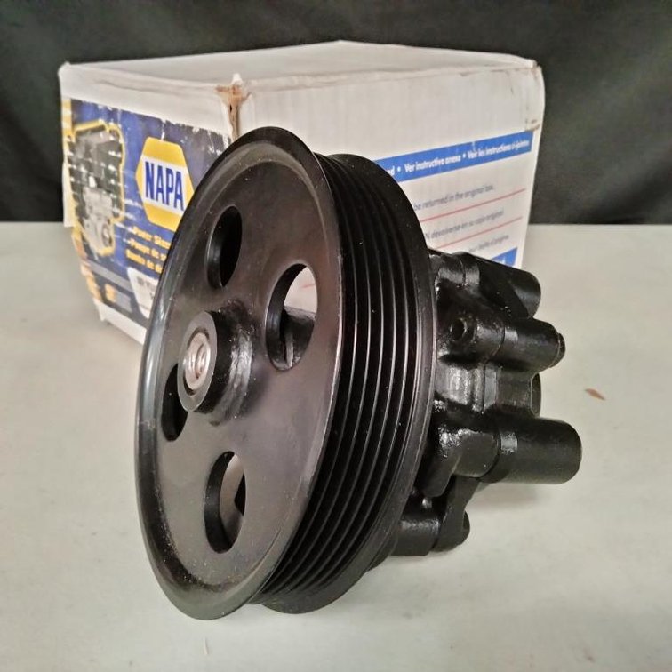 Power Steering Pump w/o Reservoir - Part 82-4596