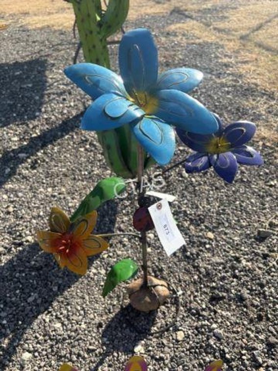 Metal Art Flowers w/Lady Bug