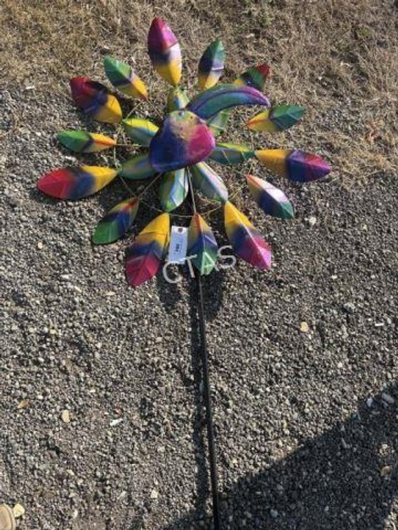 Metal Art Spinning Colored Toucan