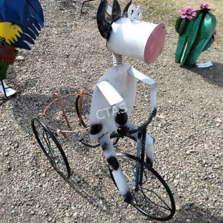Metal Art Cow Riding Tricycle