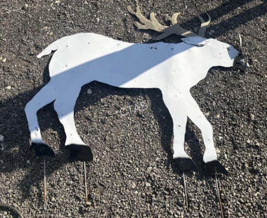 Metal Art White Moose