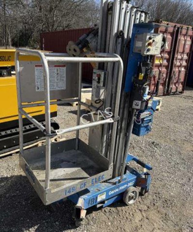 Genie AWP-30S Lift