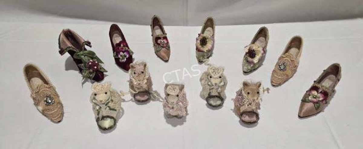 Wayne Kleski Victorian Shoes & Victorian Mice