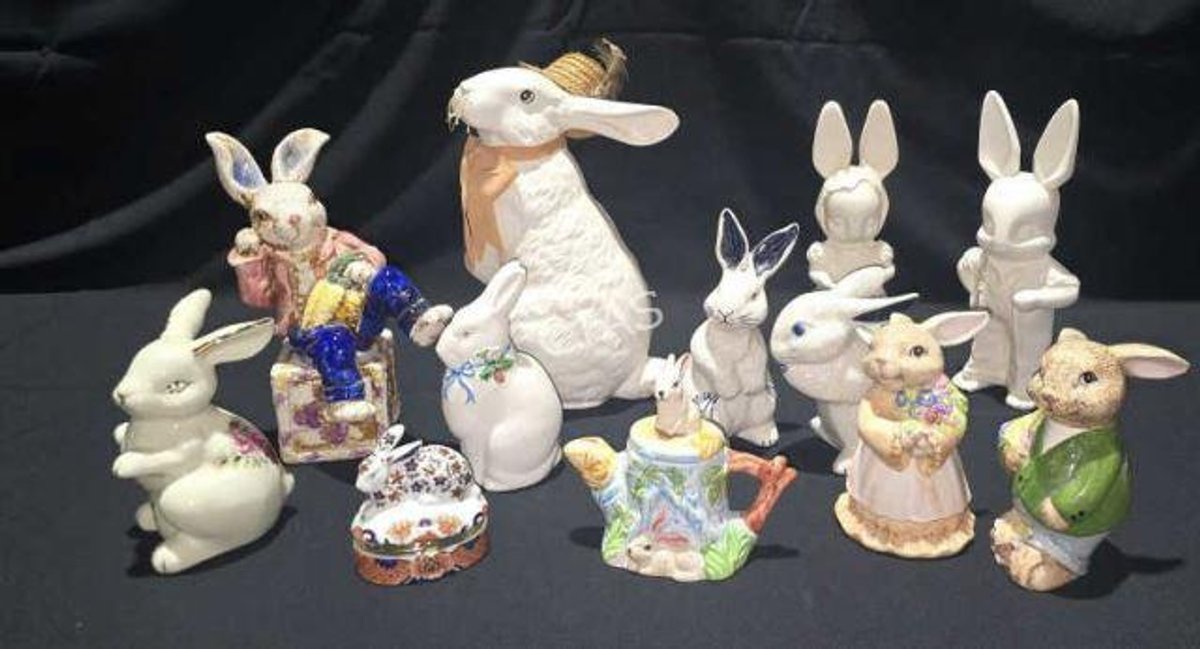 Rabbit & Bunny Decor Figures