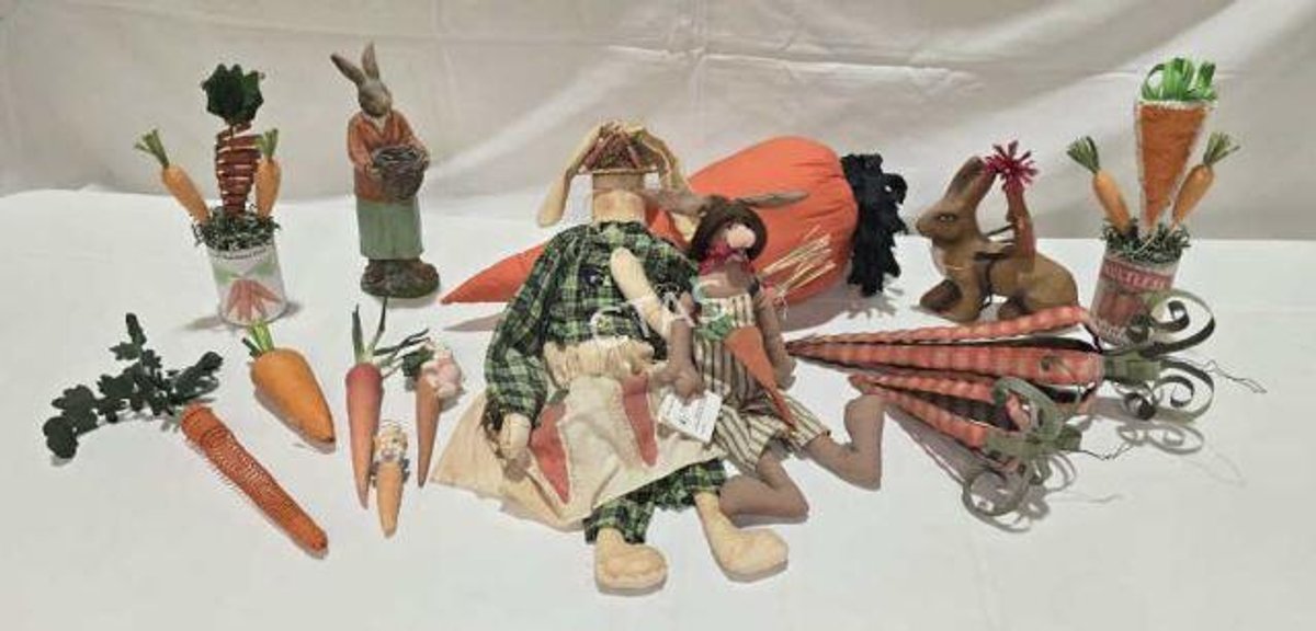 Carrot & Rabbit Decor