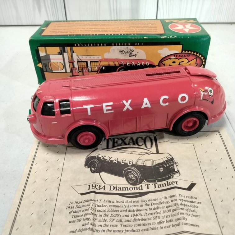 Ertl Texaco 1934 Diamond T Tanker