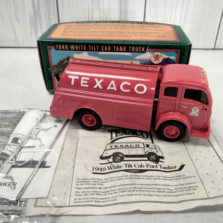 Ertl Teaco 1949 White Tilt Cab Fuel Tanker