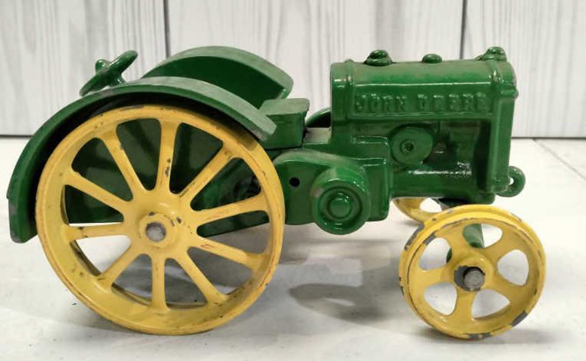 Ertl John Deere 1923 Model "D" Tractor