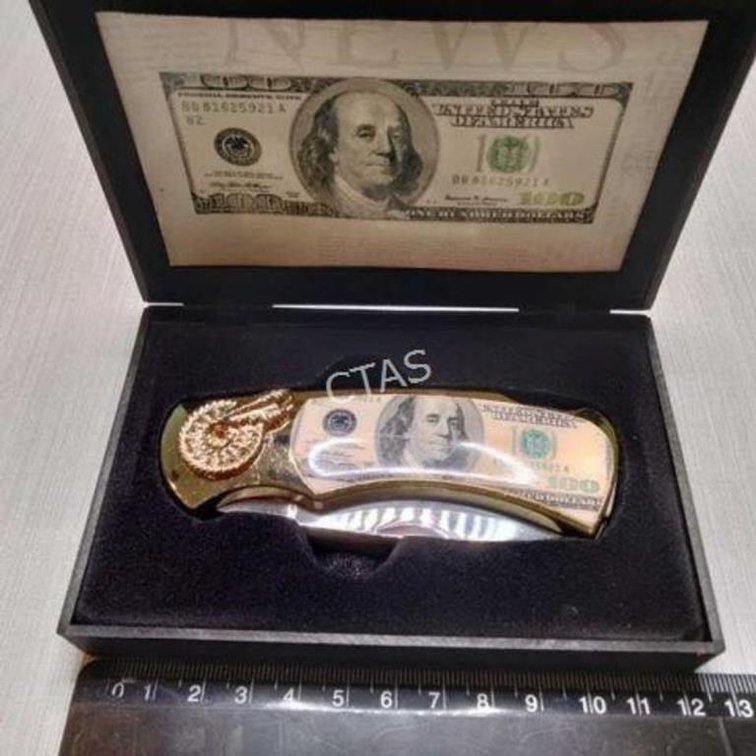 "100 Dollar Bill" Collectible Pocket Knife