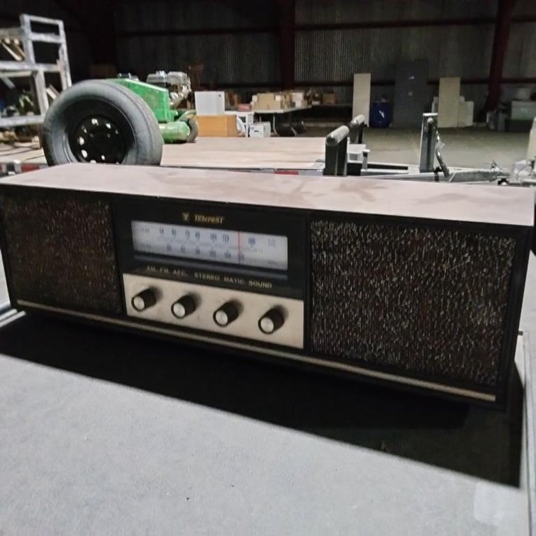 Vintage Tempest Model W-1100 Radio