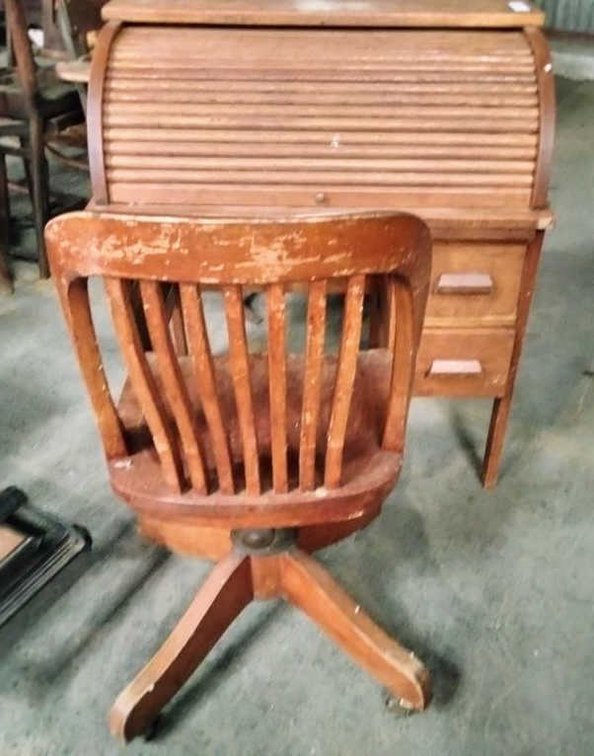 Children's Roll Top Desk w/Chair