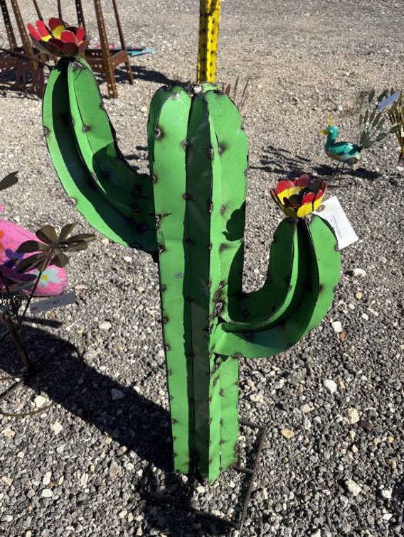 Metal Art- Medium Cactus