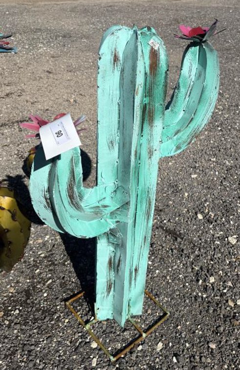 Metal Art- Standing Cactus