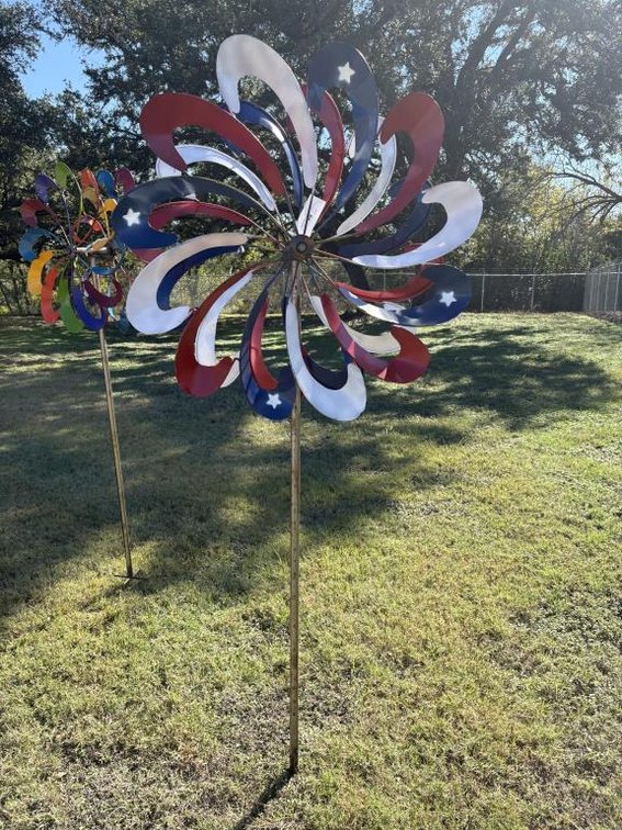 Metal Art- Patriotic Spinning Windmill