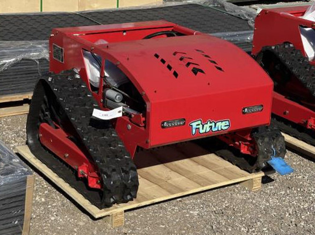 Future Lawn Mower w/ Remote - Model: FT800