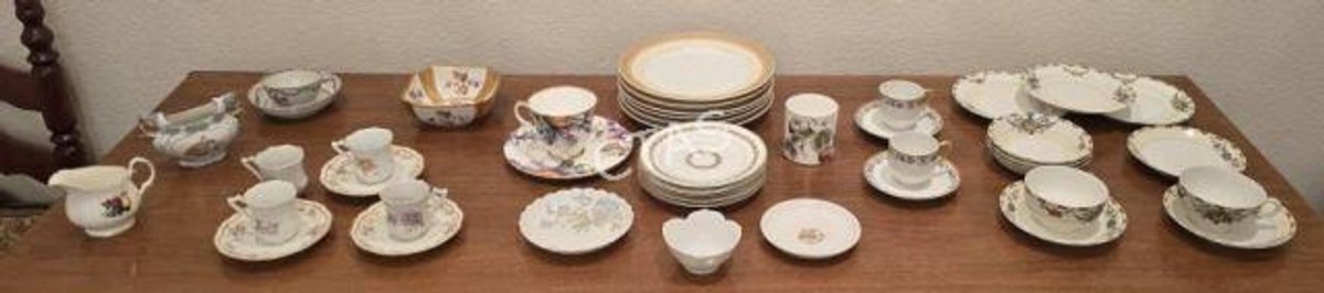 Small Sets & Individual Porcelain Cups, Saucers,