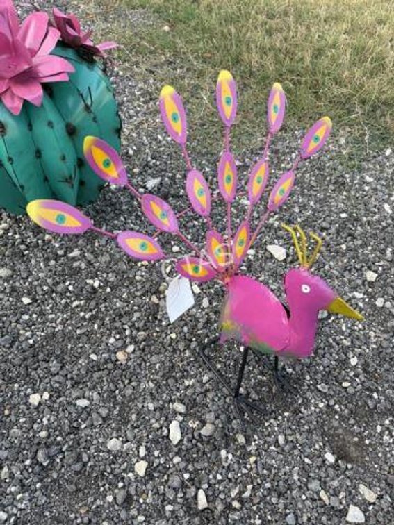 Metal Art - Small Pink Peacock