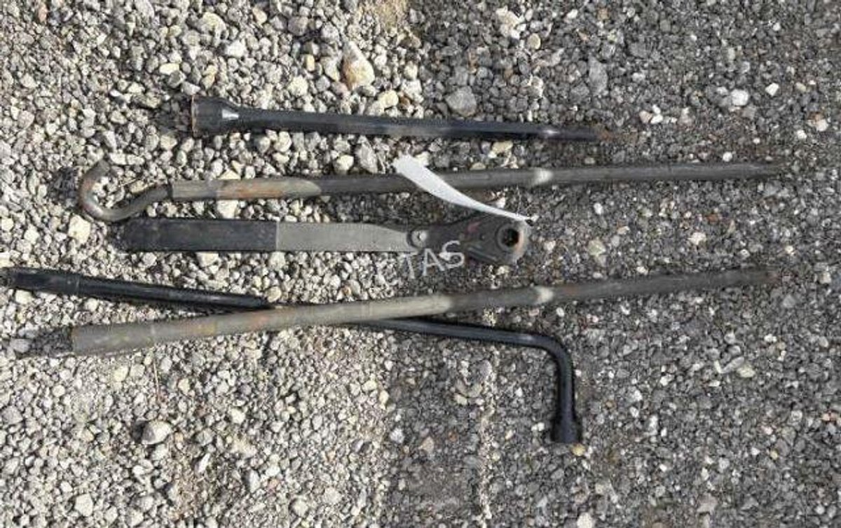 Tire Changing & Repair Tools