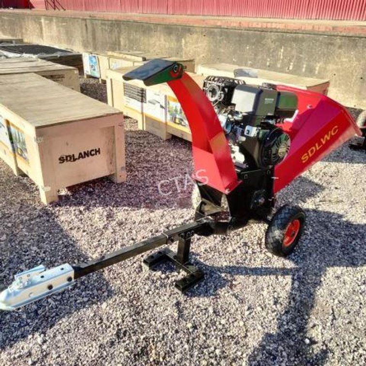 Wood Chipper w/ Tow Hitch (SDLWC)