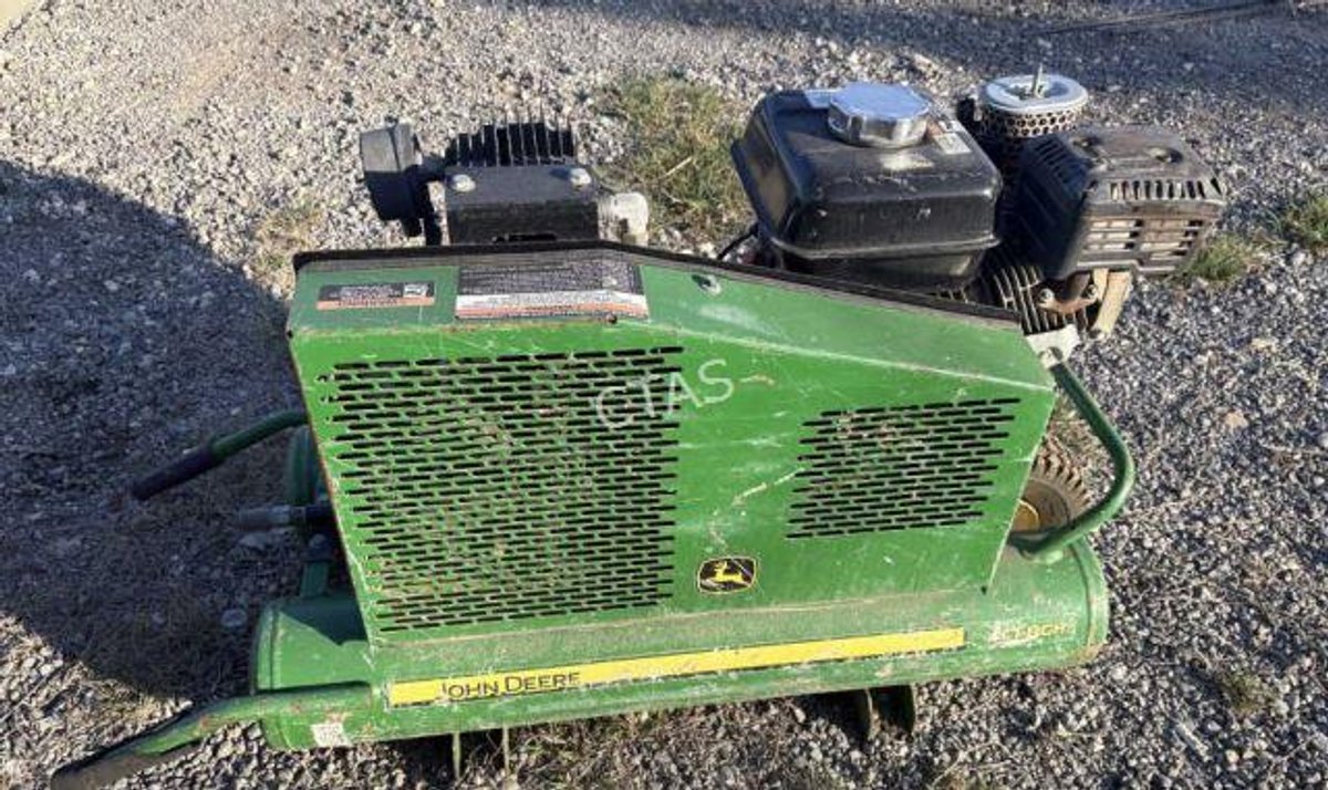 John Deere AC1-8GH Air Compressor
