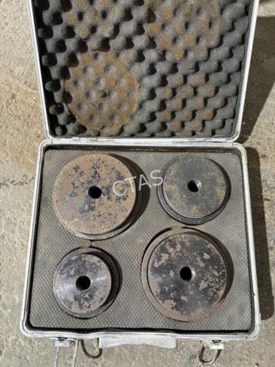 Maxis - Max Punch - Conduit - 2 1/2" To 4"