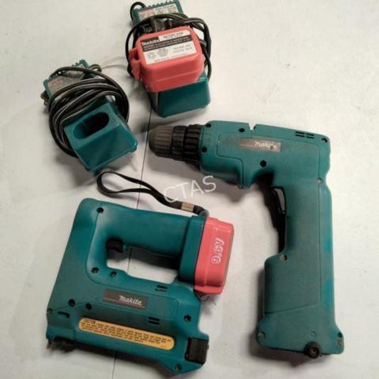 Makita Cordless Driver Drill & Stapler