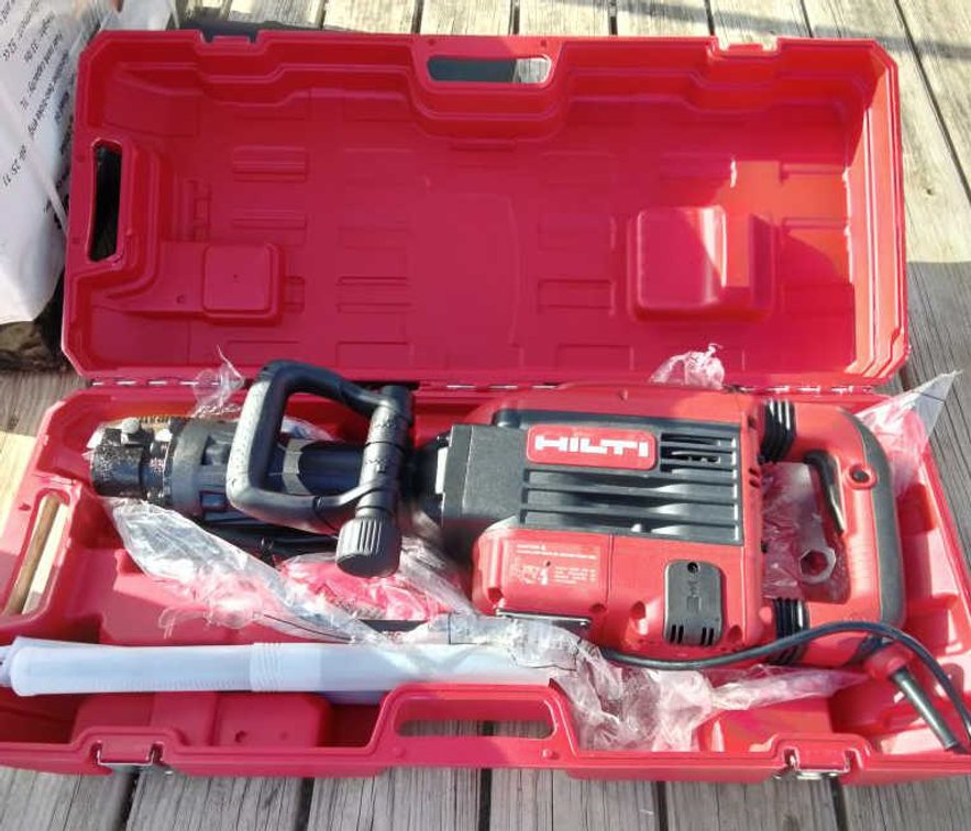 Demolition Hammer