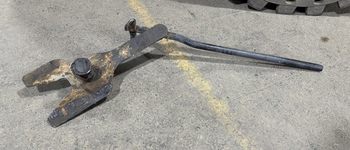 Snap Up Lever for Trailer Hitch