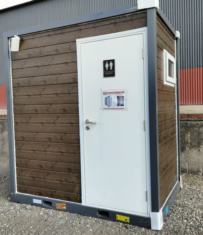 Mobile Toilet w/Shower - RM87-96