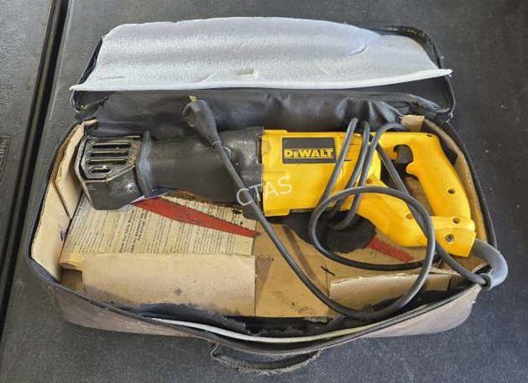 DeWalt DW304P V.S. Reciprocating Saw