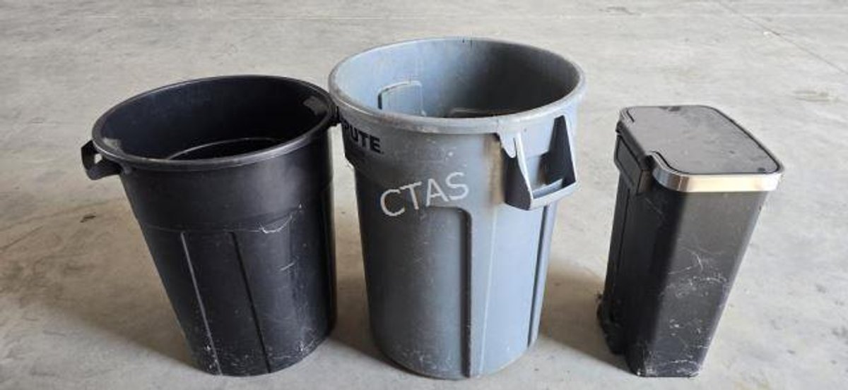 (3) Trash Cans