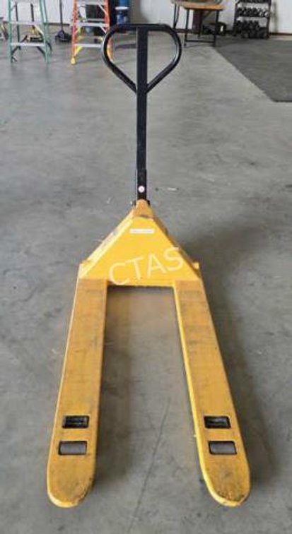 Uline H-1043 Standard Fork Pallet Jack