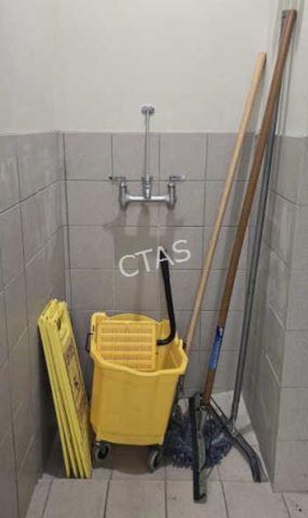 Industrial Mop Bucket, Mop, Floor Squeegees &