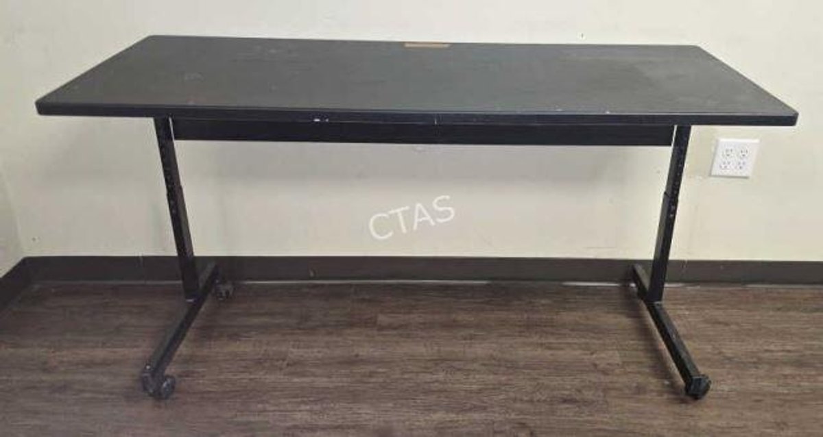 Classroom or Workroom Computer Table w/