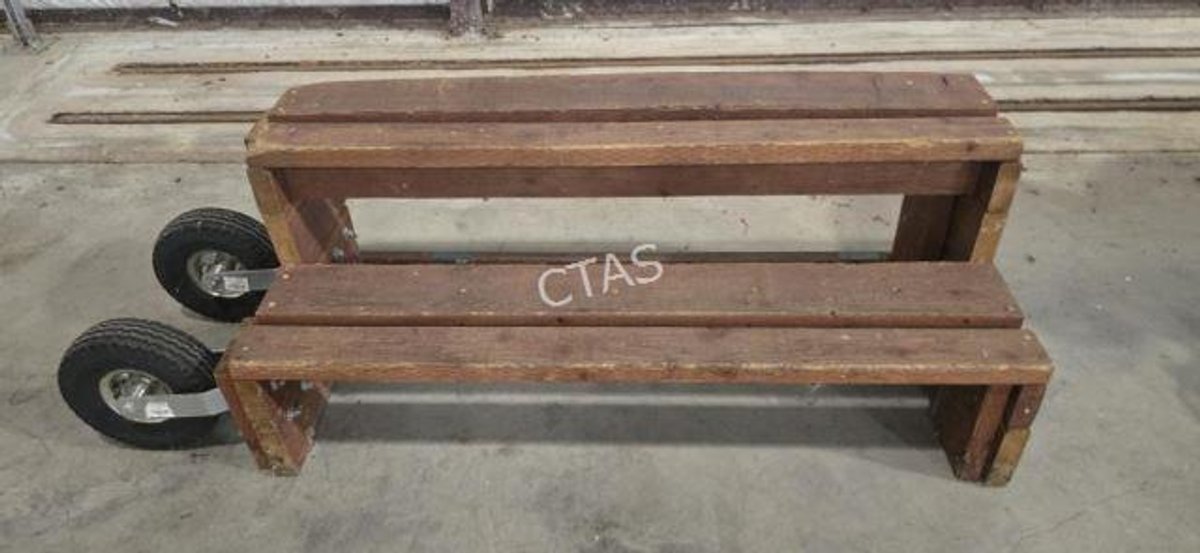 Wood Steps w/ Wheels & Handle
