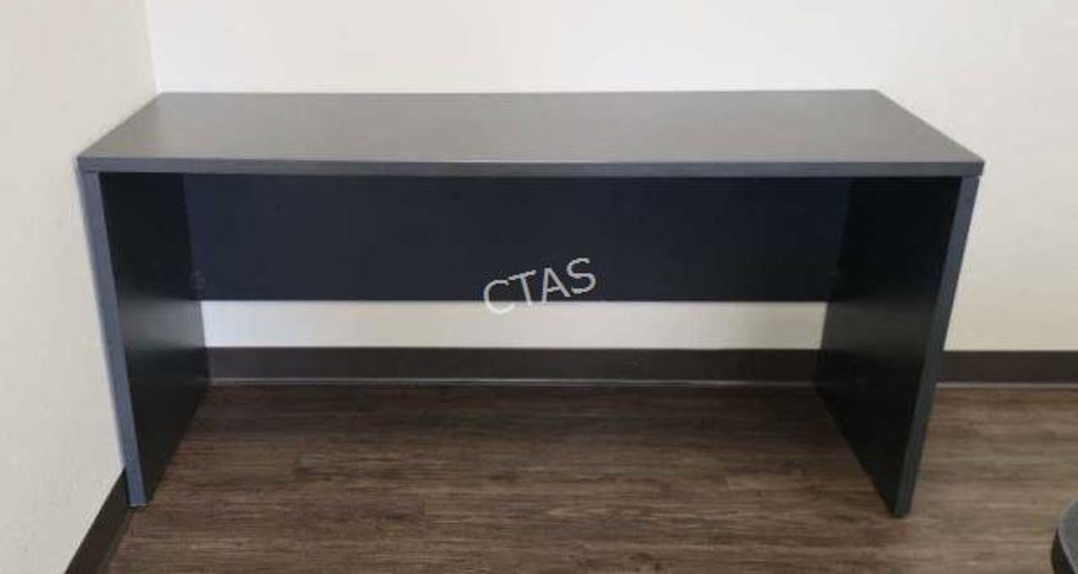 Laminate Freestanding Desk or Work Station