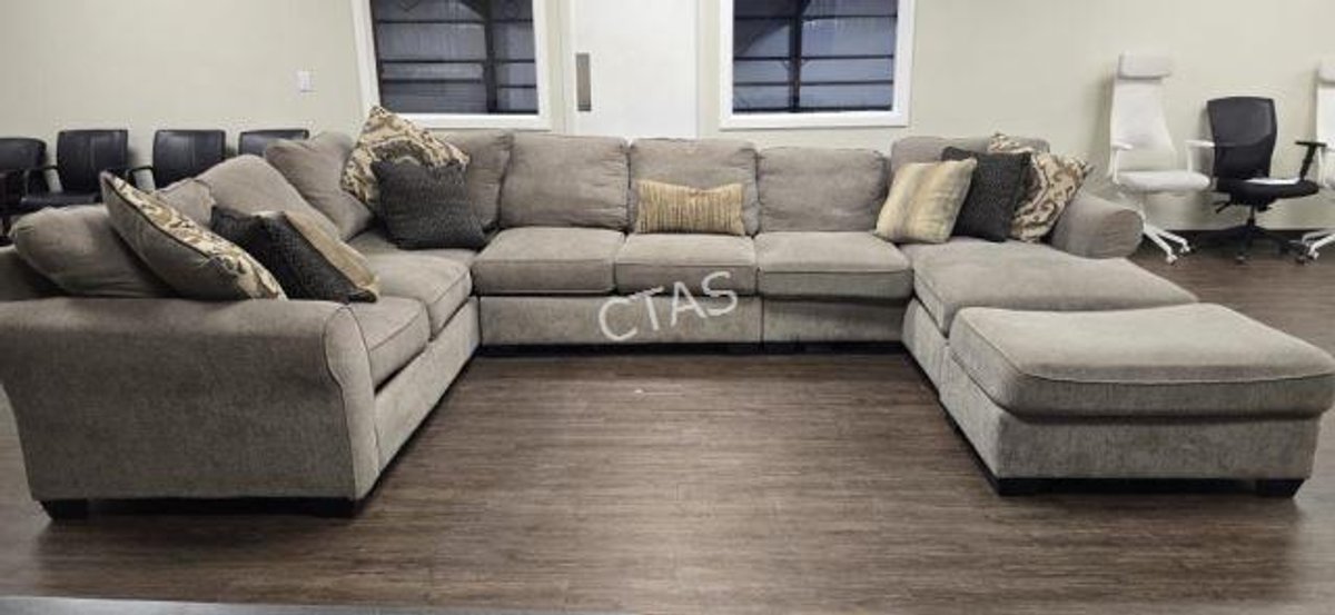 Ashley Furniture Sectional Sofa w/ Ottoman