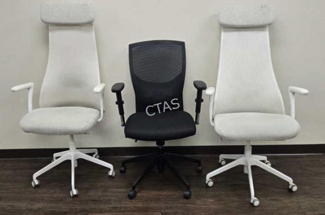 (3) Desk Chairs