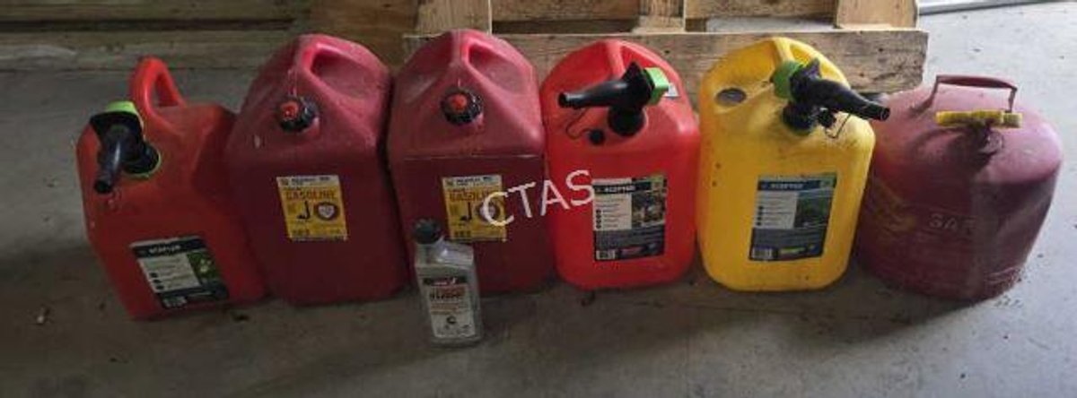 (6) Fuel Cans