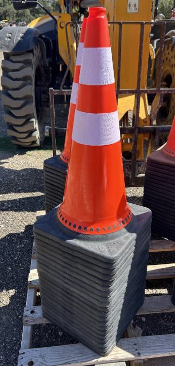 (20) Safety Cones
