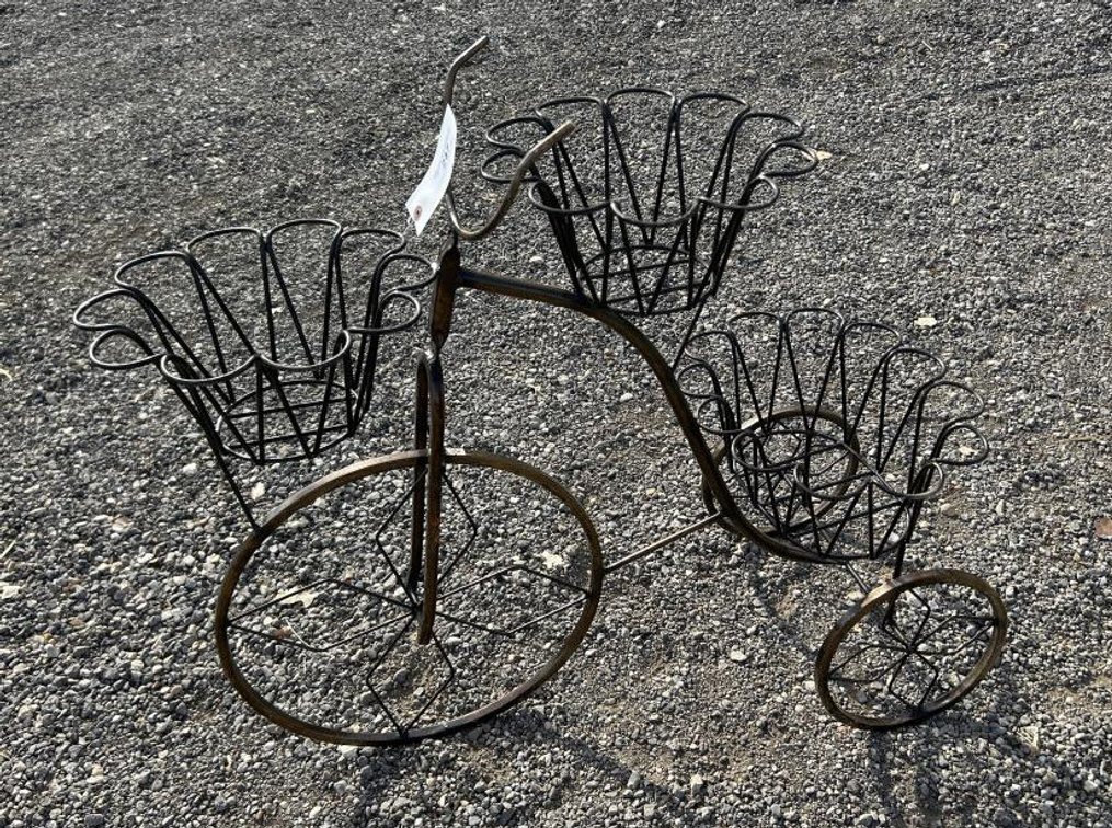 Tricycle w/ 3 Flower Pot Holders