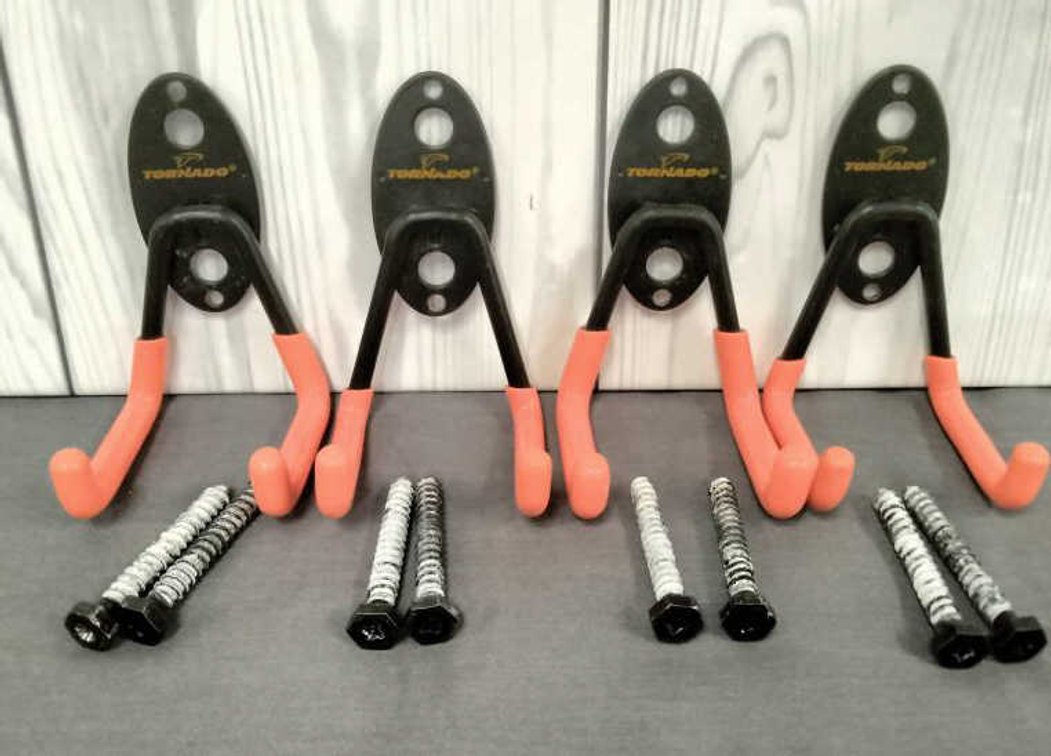 (4) Tornado U-Hooks