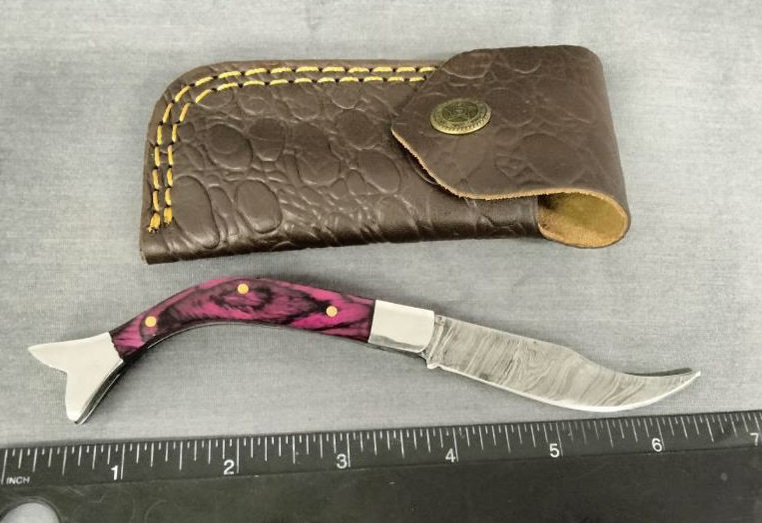 Damascus Fish-Shaped Pocket Knife w/Belt Holder