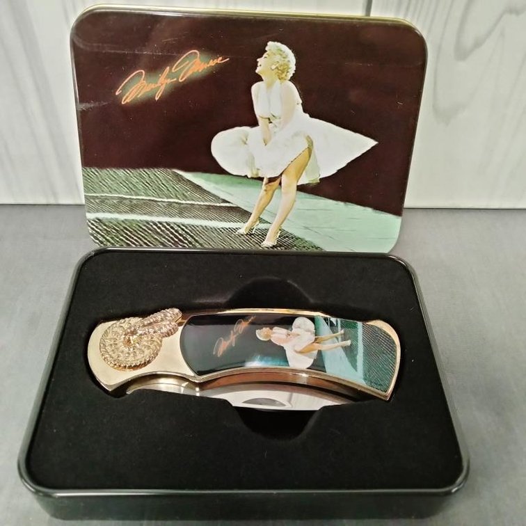 Marilyn Monroe Collectible Pocket Knife