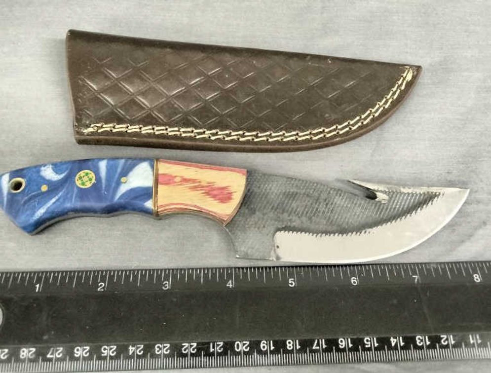 Gut Hook Knife 8" w/Sheath