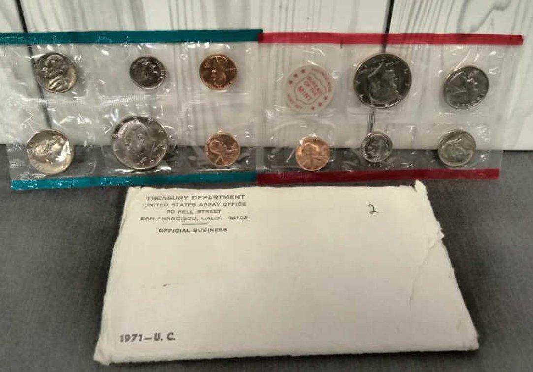 (2) 1971 Uncirculated Coin Sets
