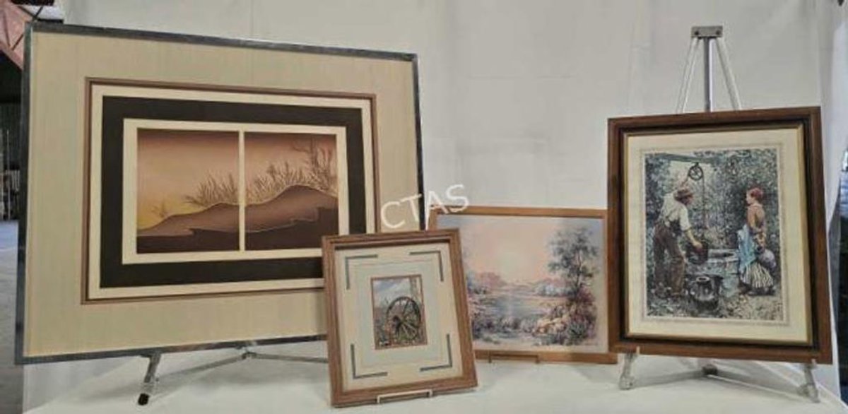 (4pc) Art Work Assortment